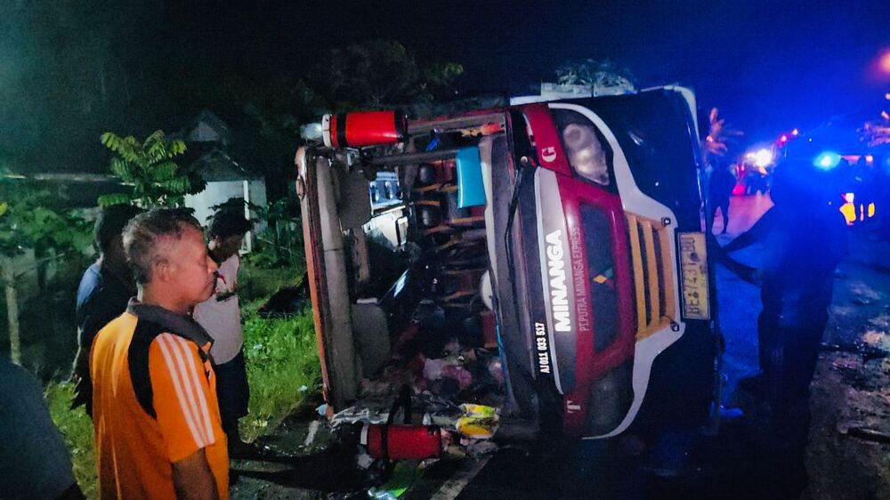 Kecelakaan Tragis : Bus Study Tour Siswa SD OKU Timur Terguling di OKI,  Begini Kondisi Korban !