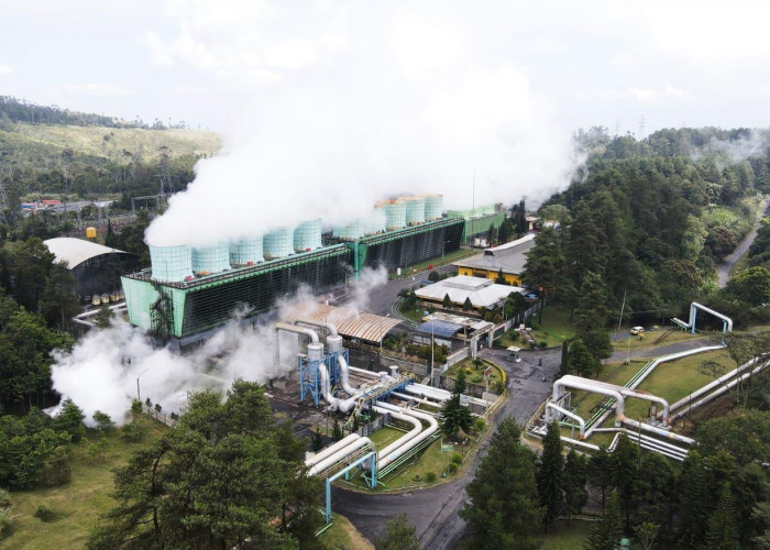 PLN Group Sabet 46 PROPER Emas dan Hijau 2025 KLH