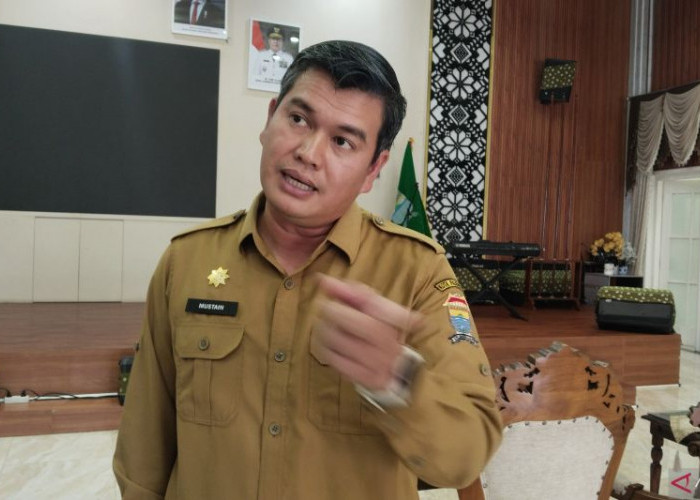 Beri Sanksi Dua Warga Buang Sampah