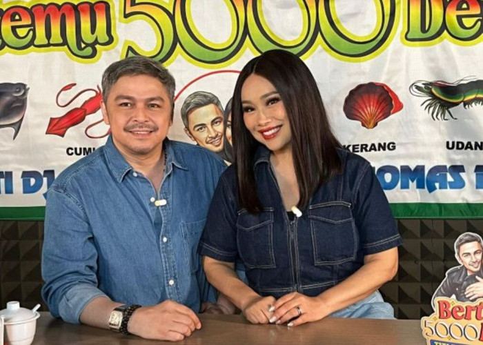 Kiat Titi DJ dan Thomas Djorghi Tetap Awet Muda di Usia Kepala Lima