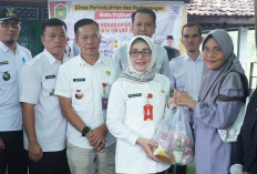 Peduli Warga Berpenghasilan Rendah, Disperindag Prabumulih Gelar Pasar Murah di Kelurahan Gunung Ibul Selatan