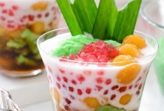 Es Bubur Sumsum Tetap Eksis, Sajian Tradisional yang Mampu Bersaing dengan Dessert Modern