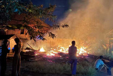 Habis Terbakar, Satu Unit Rumah Panggung di Kelurahan Kayuagung Asli Rata dengan Tanah