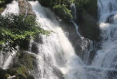 Indahnya Air Terjun Lemutu : Pesona Tersembunyi Sumatera Selatan !