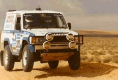 Saat Mobil Lain Butuh Modifikasi Miliaran, Isuzu Trooper Bertahan Hidup dengan Spek Pabrik