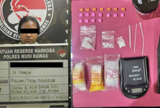 Bisnis Ilegal Terendus Polisi: Suami Kabur, Istri Ditangkap Bersama Barang Bukti Sabu dan Ekstasi