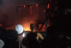 MCB  Meledak, Satu Unit Rumah Ludes Terbakar