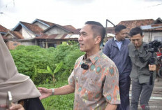 Wali Kota Palembang Edukasi Warga di Tepi Musi : Imbau Bangun Rumah Panggung