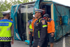 Bus Pariwisata Terguling, 3 Penumpang Dilaporkan Tewas di Tempat
