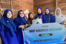 Penutupan Tahun 2024 :  BKMT Banyuasin Santuni Kaum Dhuafa !