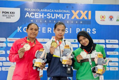 Lifter Tika Rebut Emas Kelas 63 Kg Putri