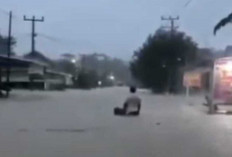 Banjir Landa OKUT, Warga Desak Keseriusan Pemkab Perbaiki Infrastruktur Sungai  ‎