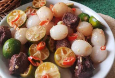 Asinan Rambutan : Makanan Segar yang Mencuri Perhatian di Pasaran Kuliner