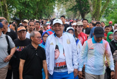 Membludak ! Ribuan Massa Ikuti Jalan Sehat bersama H Toha dan Rohman, Berikut Visi Misinya !