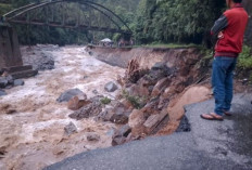 Banjir Bandang Hantam Sumatera Barat : 14 Orang Dilaporkan Meninggal, Puluhan Hilang !
