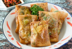 Martabak Telur Kian Diminati, Kudapan Gurih yang Tak Pernah Kehilangan Penggemar