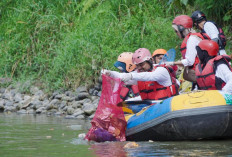Serentak Bersihkan Sampah di 56 Lokasi se-Indonesia
