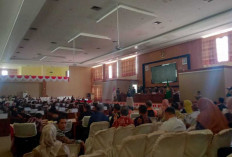 Rapat Paripurna Pandangan Fraksi Diwarnai Listrik Padam