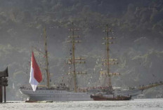 KRI Bima Suci Bertolak dari Teluk Bayur Menuju Penang    