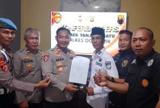 Polsek Tanjung Raja Terima Serahan Senpira Dari Warga Lewat Lurah
