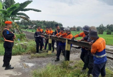 KAI Tutup Perlintasan Kereta Api Liar di Martapura Sumsel untuk Tingkatkan Keselamatan