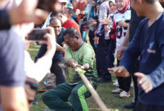 ASN dan Pejabat Pemkot Prabumulih Antusias Ikuti Lomba Tradisional HUT RI ke-80