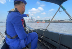 Kapal Pengangkut CPO Tenggelam di Sungai Musi : Begini Nasib 10 Kru !