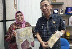 Patut Diacungi Jempol : SMP di OKU Punya Batik Buatan Sendiri !