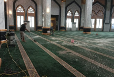 Respon Terkait Ambruknya Plafon Masjid Agung An-Nur, Yeni Ungkap Penyebabnya