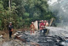 Sebuah Rumah Makan di Jalan Lingkar Prabumulih Ludes Terbakar  