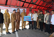 Teddy Antarkan Langsung Bantuan Kemanusian Untuk Korban Bencana di Sumatera