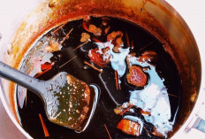 Kecap, Rahasia Rasa Nusantara : Dari Fermentasi Tradisional hingga Meja Makan Modern