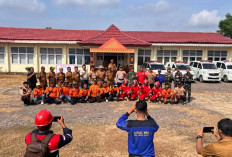 Sosialisasi dan Edukasi Masyarakat Peduli Api Kecamatan Lempuing dalam Menghadapi Bencana Asap Karhutbula