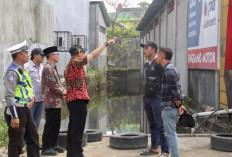 Bupati OKU Tinjau Pemasangan Box Culvert  di Jalan Lintas Sumatera
