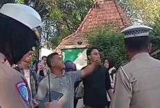 Viral! Mahasiswa Unsri Stop Bus DAMRI, Minta Turunkan Penumpang di Depan Kampus