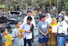 Berikan Dukungan Moril, PSI Prabumulih Salurkan Bantuan untuk Korban Kebakaran Bedeng 6 Pintu