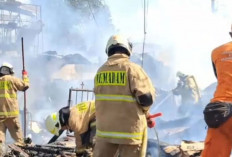 Motif Cemburu, Pria Bakar Rumah di Cakung: Istri Luka Bakar, Mertua Alami Memar !