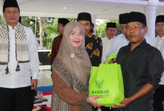 Bupati Berbuka Puasa Bersama Petugas Kebersihan