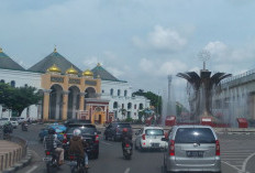 Pengunjung Museum SMB II Palembang Tinggi
