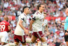 Arsenal Tundukkan MU di Old Trafford