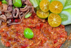 Kenikmatan Makan Siang dengan Sambal Dadakan yang Menggugah Selera