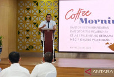 Hentikan Lalulintas Kapal di Sungai Musi