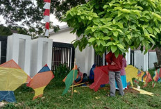  Musim Layangan Jadi Berkah Pedagang Musiman, Solusi Mengalihkan Perhatian Anak dari Gedjet