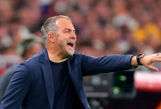 Meski Barca Tersingkir, Flick Tetap Bangga