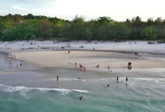 Pantai Matras: Keindahan Pantai Terpanjang di Pulau Bangka yang Memesona