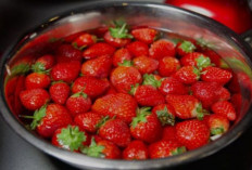 Tips Menyimpan Stroberi Anti Busuk, Awet 5 Hari!