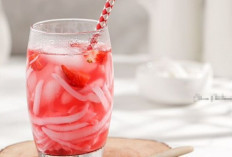 Es Kelapa Muda: Minuman Segar Alami yang Kaya Manfaat dan Digemari Sepanjang Masa