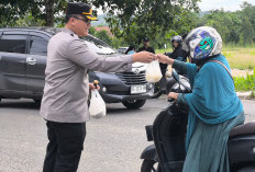 Wujud Kepedulian di Bulan Ramadan : Polres Prabumulih Berbagi Takjil