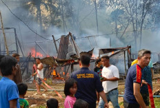 4 Unit Rumah dan 1 Ruko di Desa Srinanti OKI Tinggal Puing  