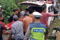Terobos Palang Pintu Perlintasan KA, Pelajar Tewas